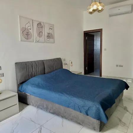 Apartman Rooftop Pool, Luxury In *