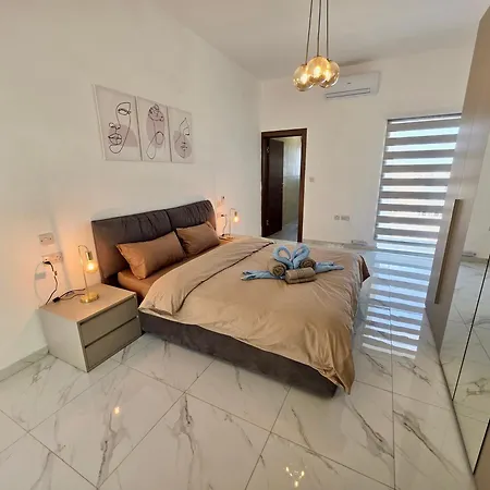 Apartment Rooftop Pool, Luxury In Sliema