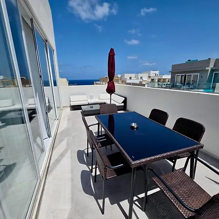 Rooftop Pool, Luxury In Apartment Sliema