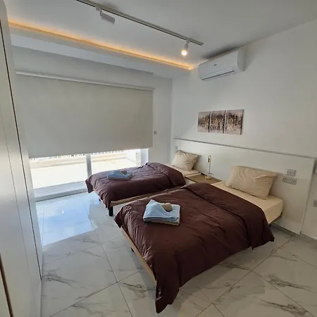 Rooftop Pool, Luxury In * Sliema