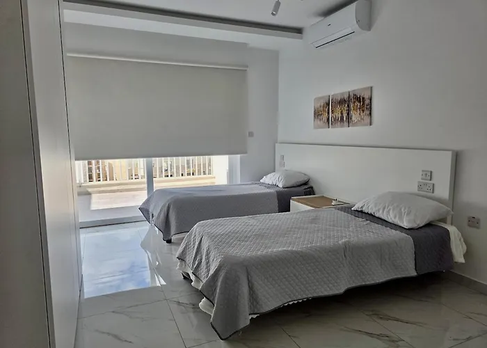 Appartement Rooftop Pool, Luxury In